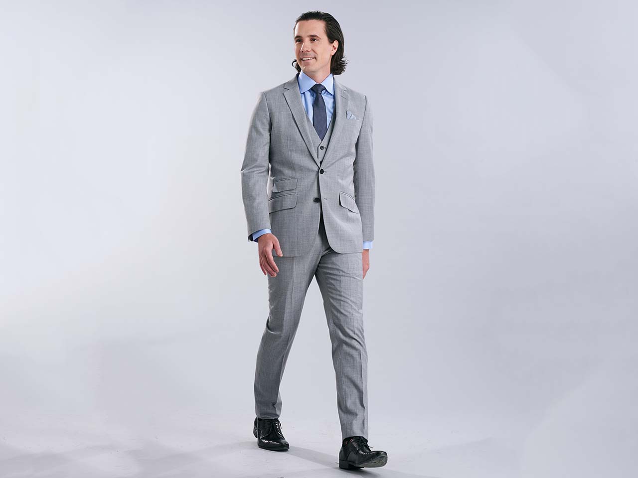 The Crescent Grey Three Piece Suit - Image 3